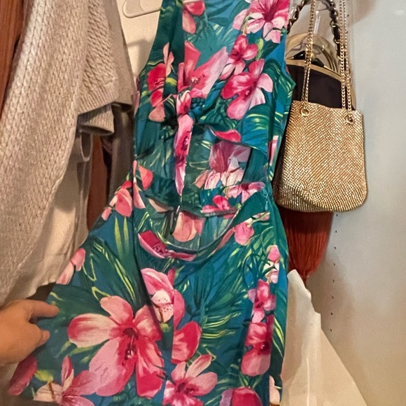 Show me your mumu Hawaiian print hibiscus romper small - Picture 5 of 9